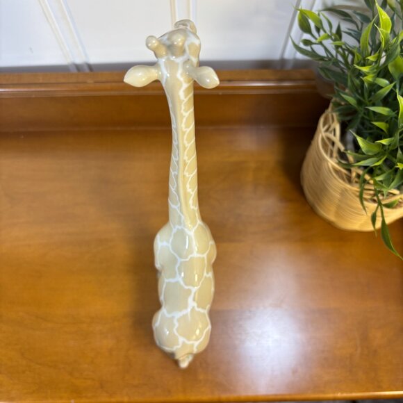 Vintage Giraffe Figurine Safari Animal Decor Spanish Ceramic Shelf Decor - Picture 6 of 15